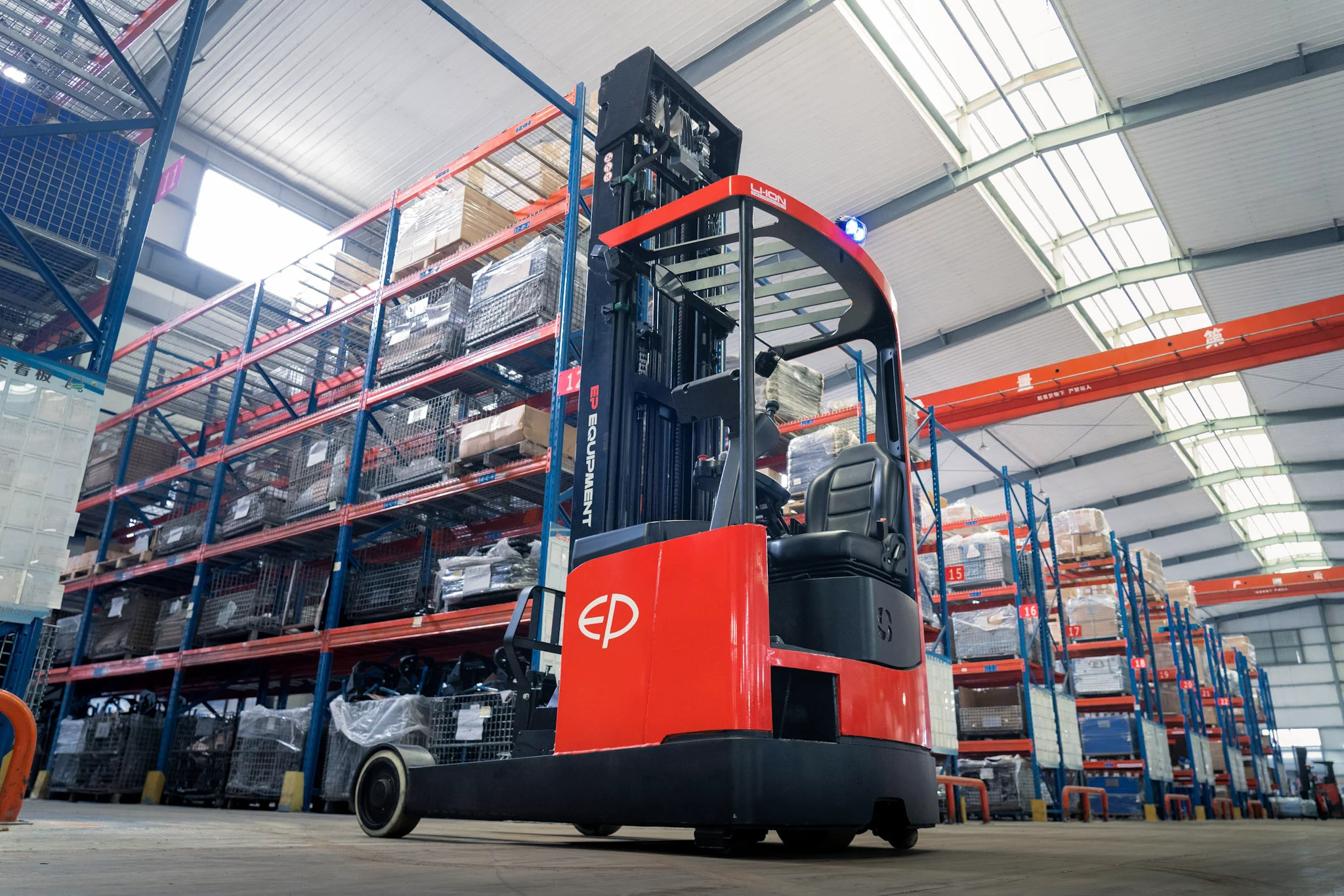 EP CQD20LB 2 Ton Elektrikli Reach Truck gorsel 9